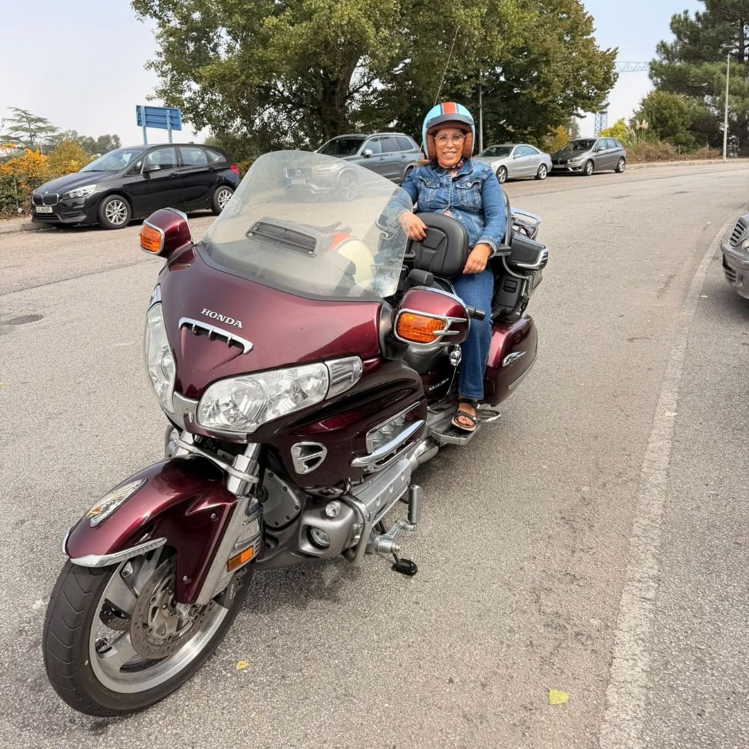 Transporte de mota para horários de ponta